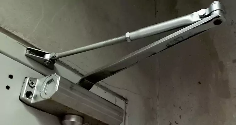 Door Closer Oil Leak Repair in Vallejo, CA